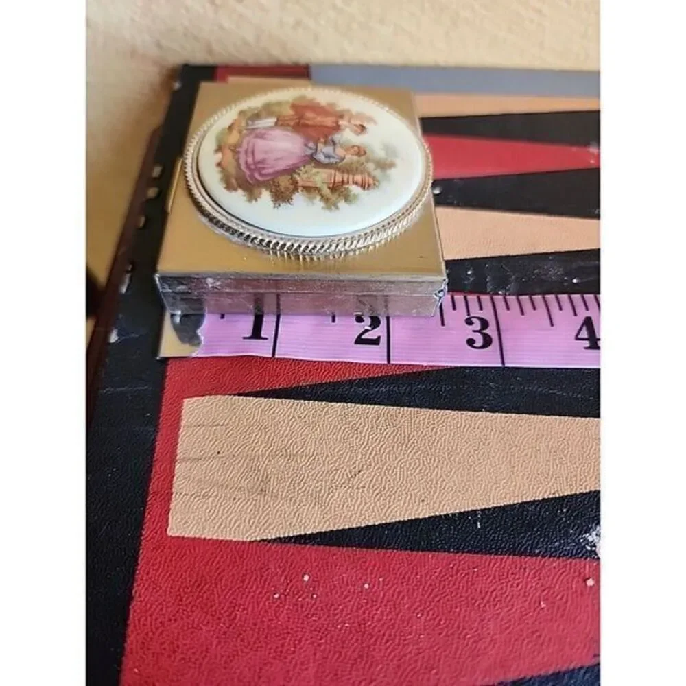 Vintage Porcelain Couple Mirror Gold Compact Trinket‎ Pill Box Case